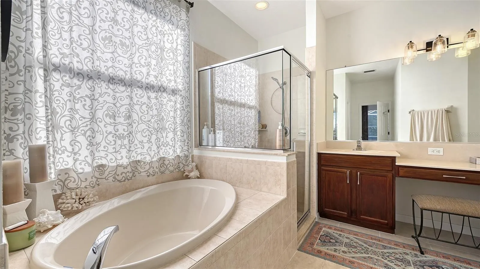 1595 PINYON PINE DR