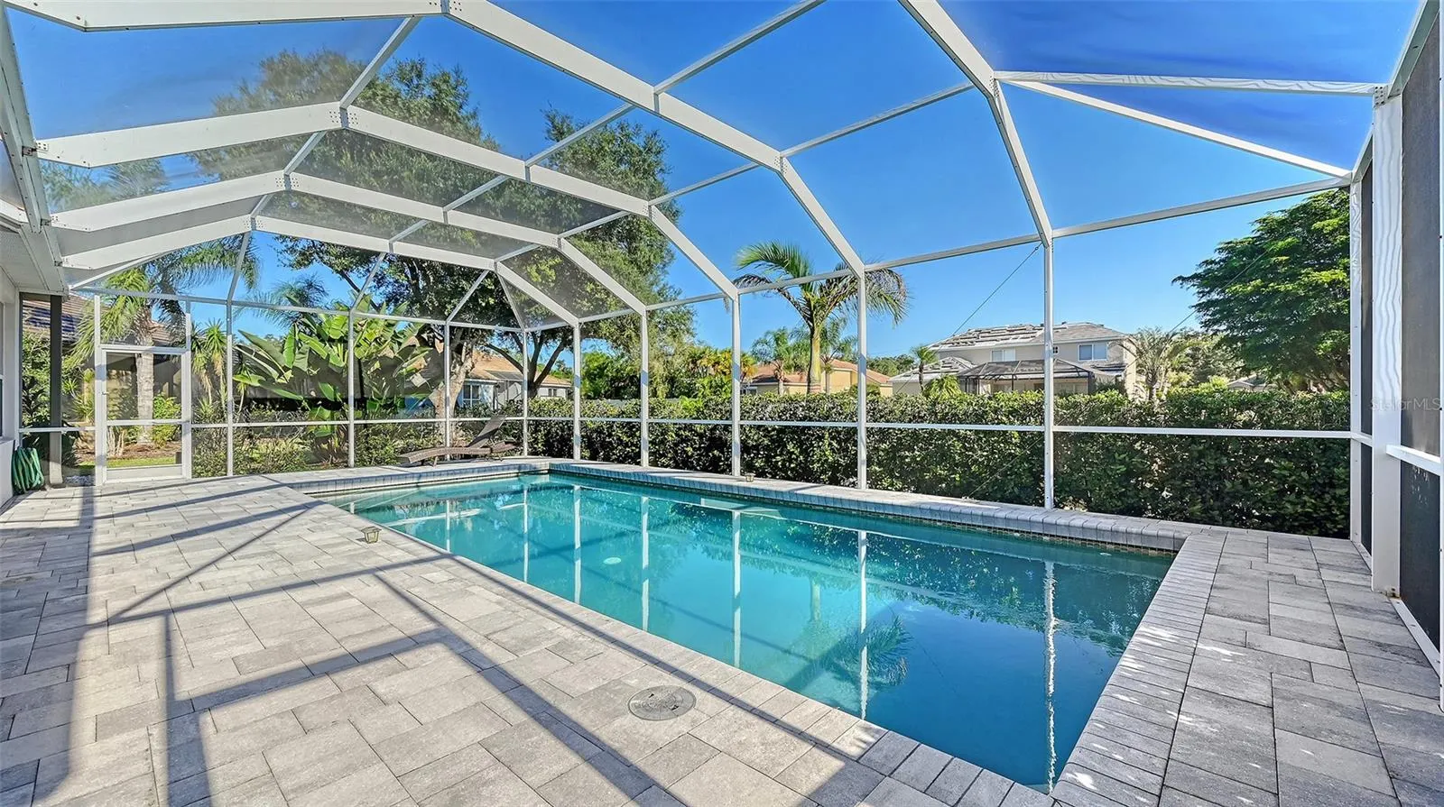 1595 PINYON PINE DR