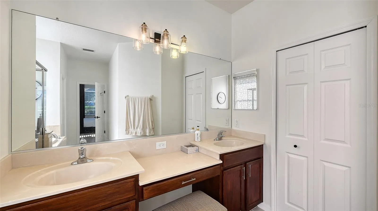 1595 PINYON PINE DR
