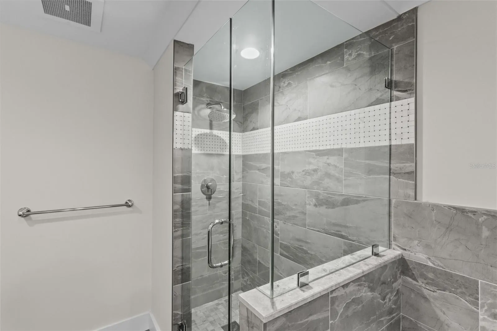 1350 MAIN ST #704 #704