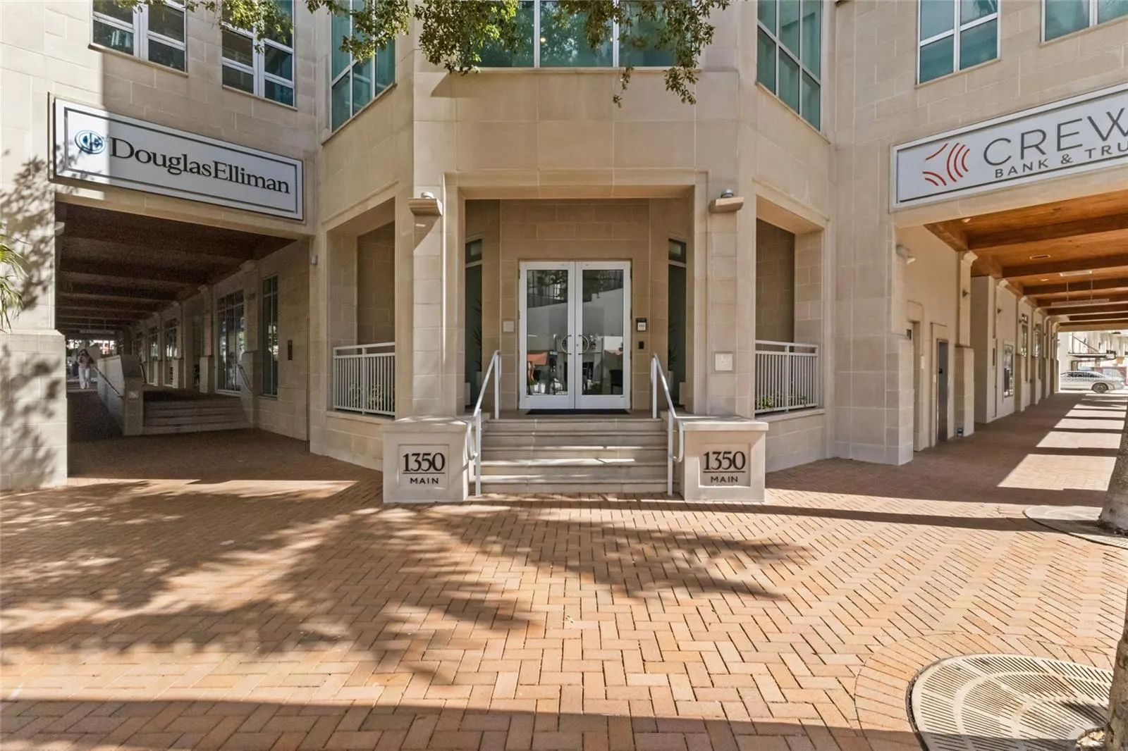 1350 MAIN ST #704 #704