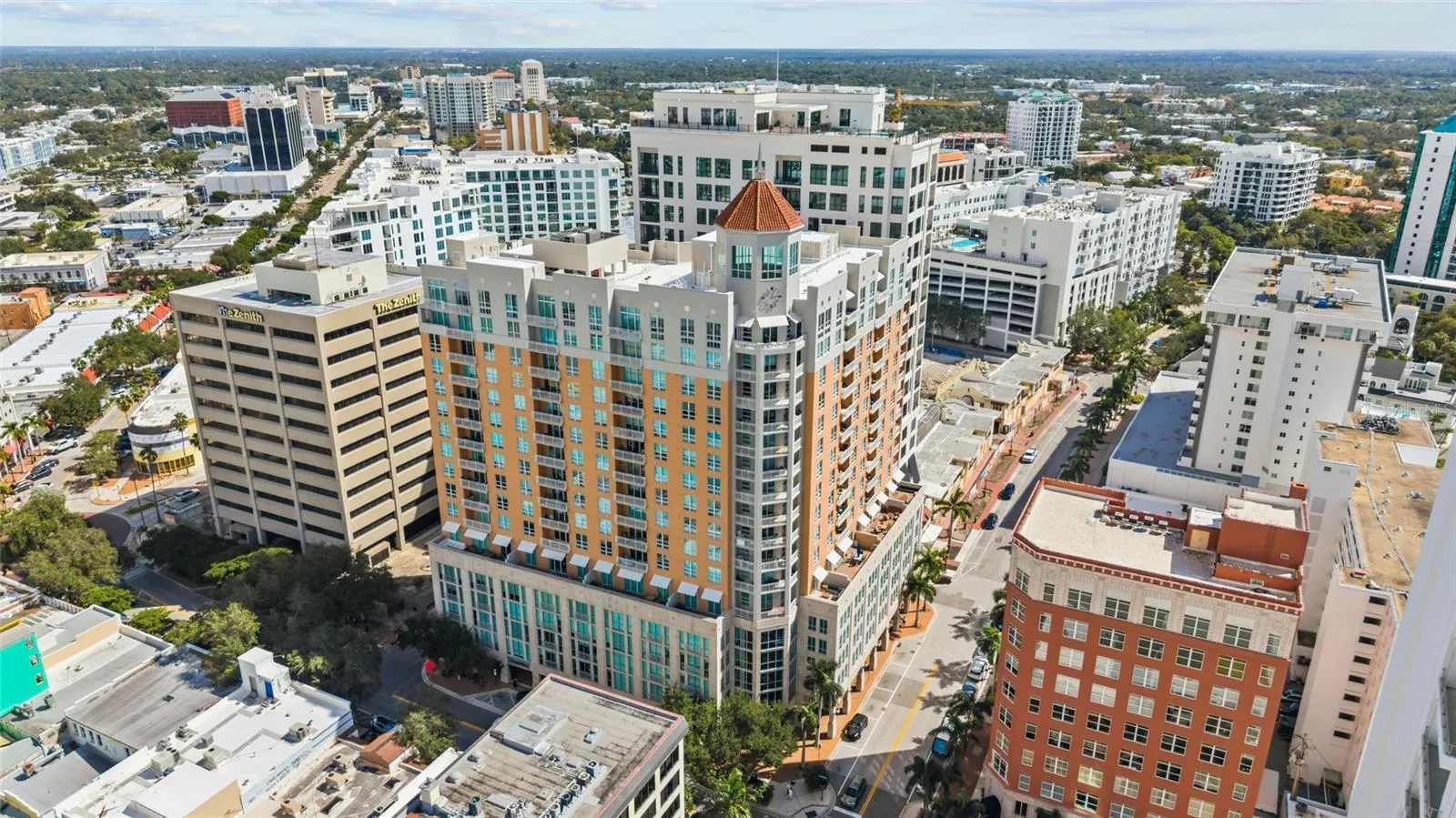 1350 MAIN ST #704 #704