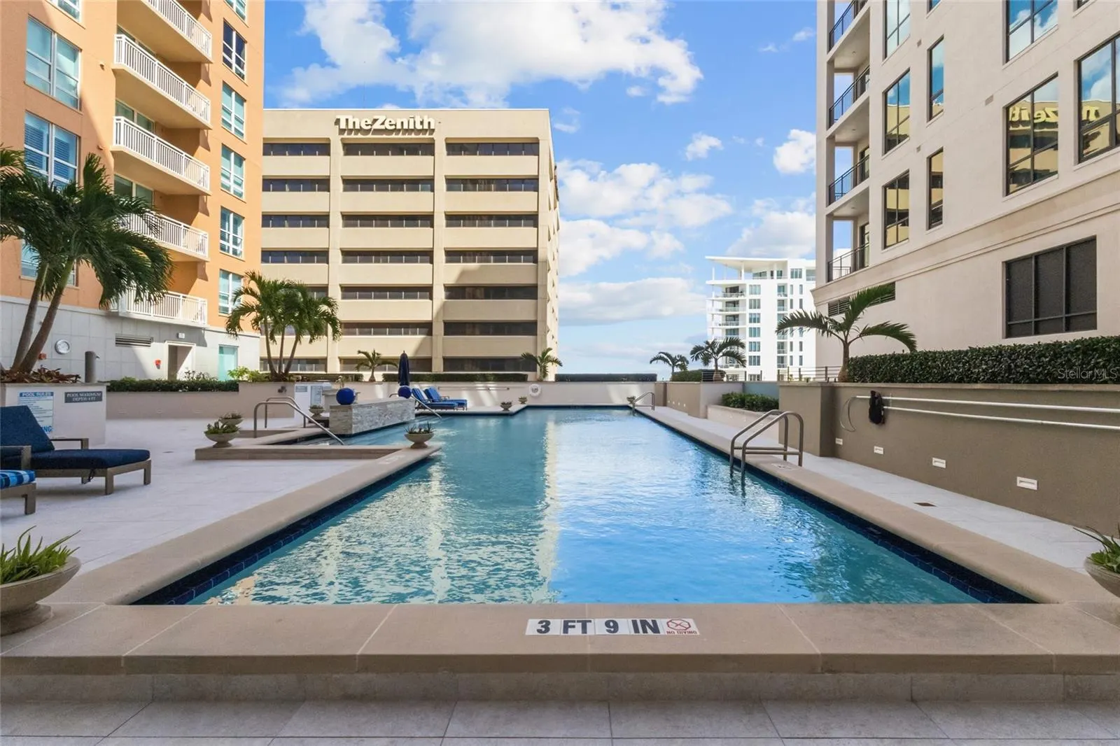 1350 MAIN ST #704 #704