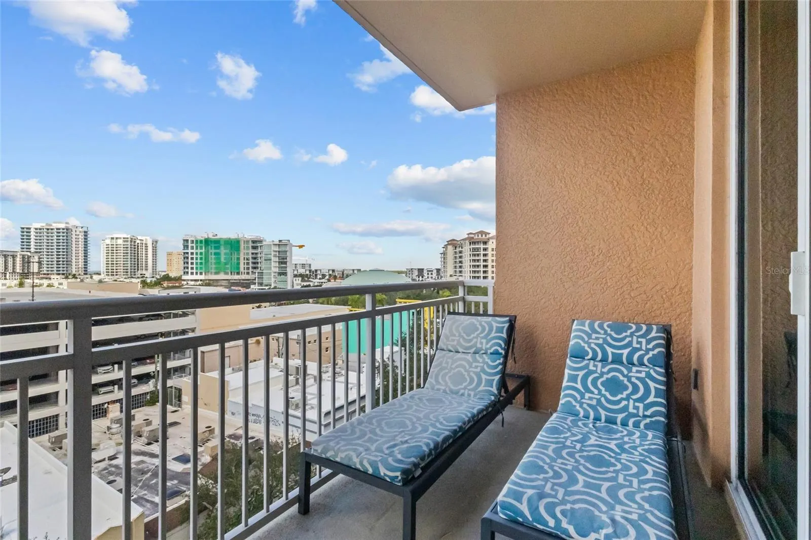 1350 MAIN ST #704 #704