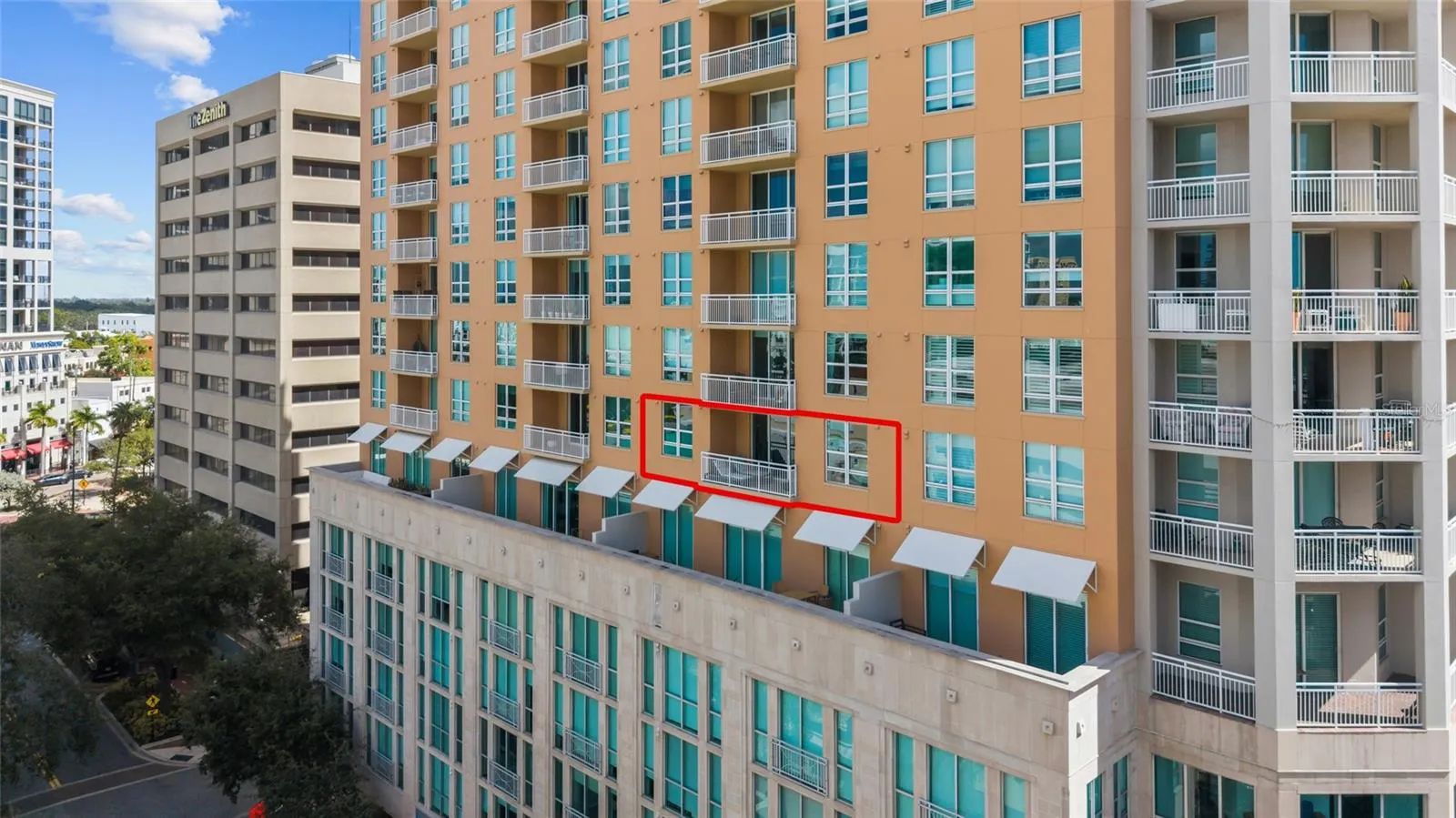 1350 MAIN ST #704 #704