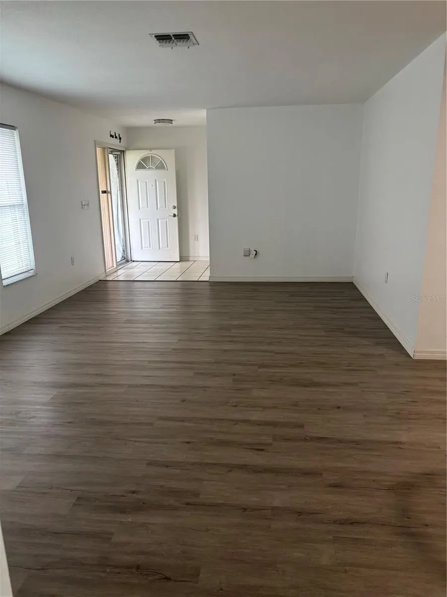 4202 PASADENA CIR