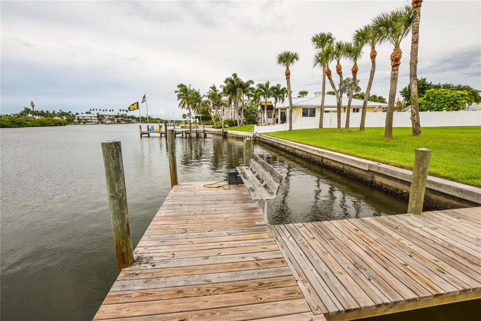321 BAYSHORE RD
