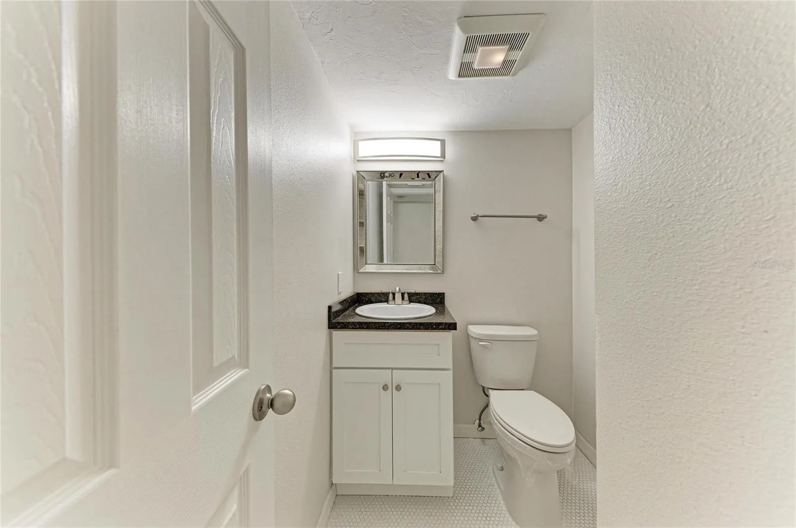 7304 W COUNTRY CLUB DR N #115 #115