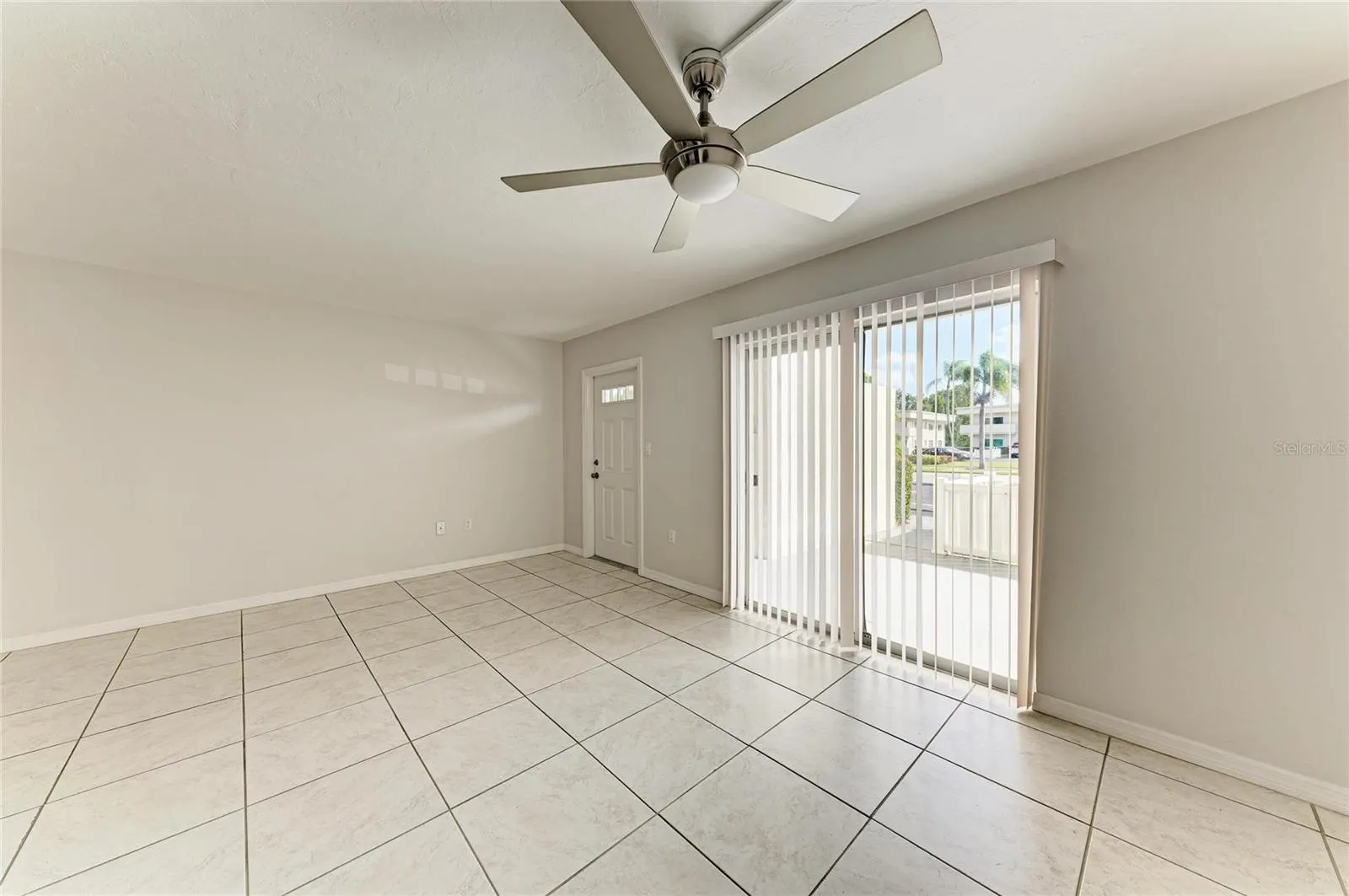 7304 W COUNTRY CLUB DR N #115 #115