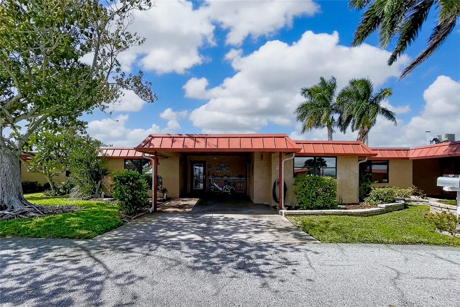 3852 CATALINA DR #127 #127
