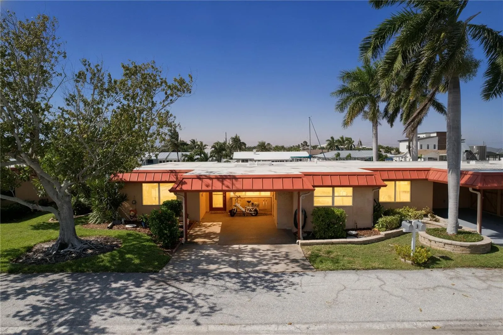 3852 CATALINA DR #127 #127