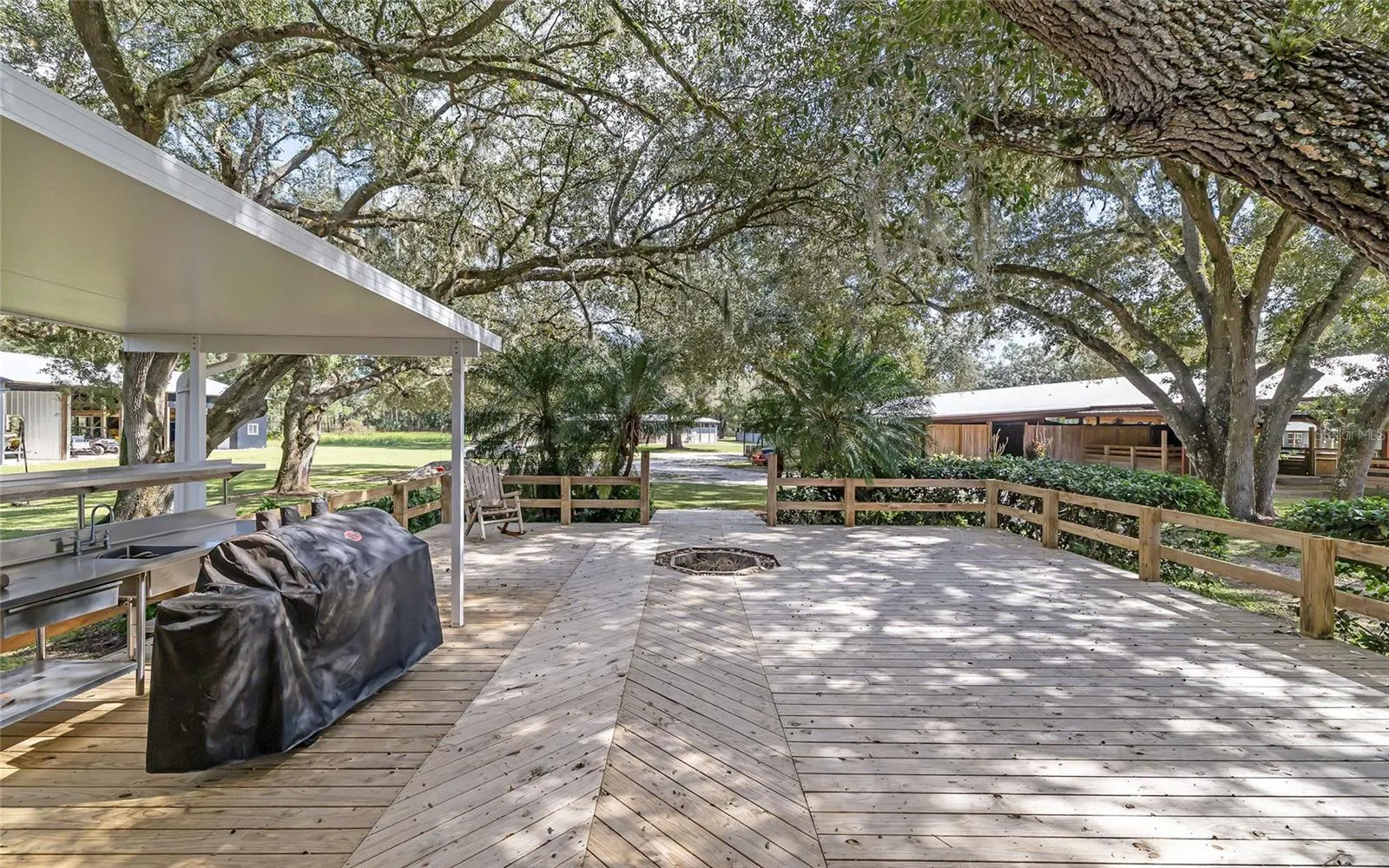 7713 STATE ROAD 64 E