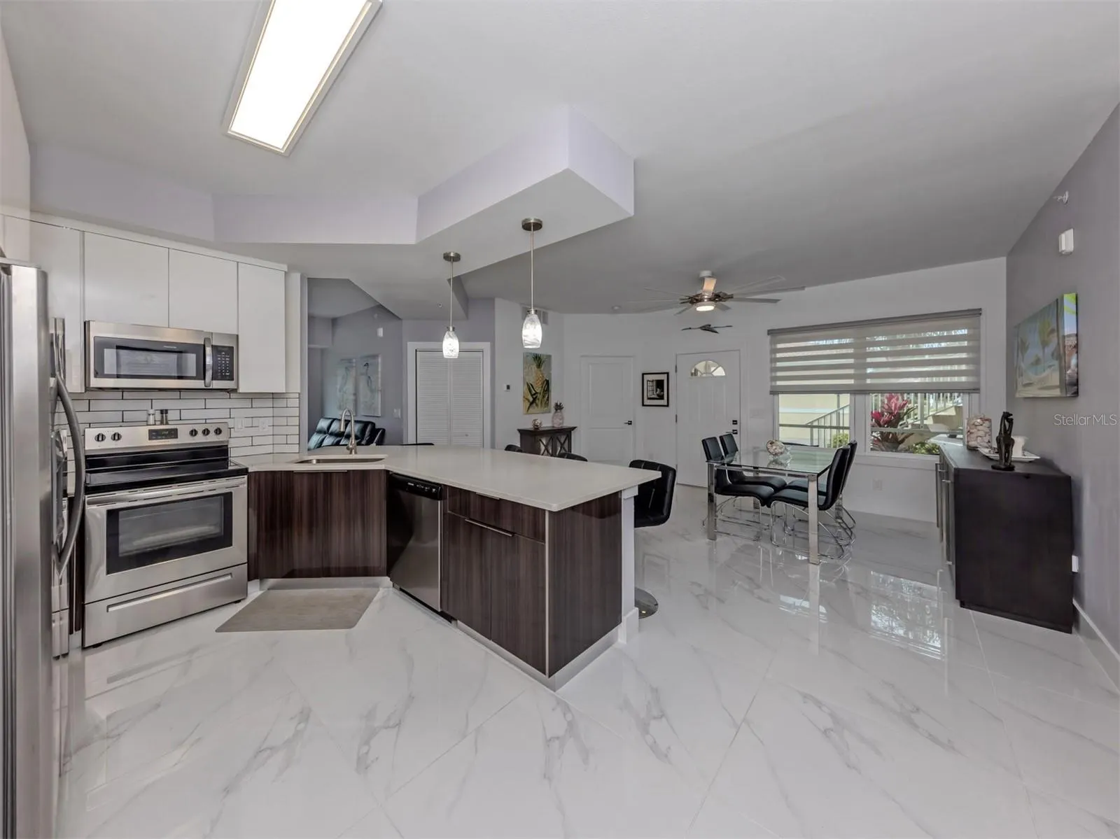200 GARDENS EDGE DR #212 #212