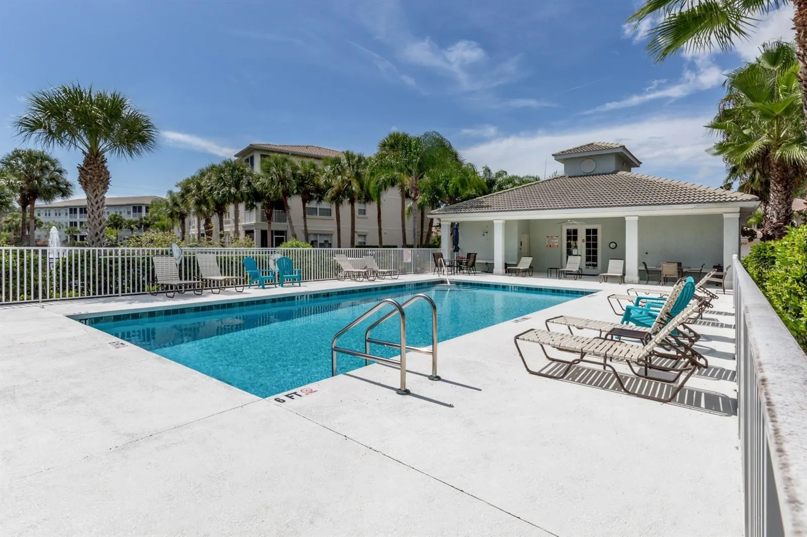 200 GARDENS EDGE DR #212 #212