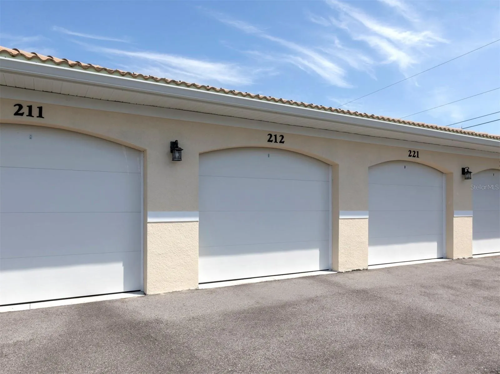 200 GARDENS EDGE DR #212 #212