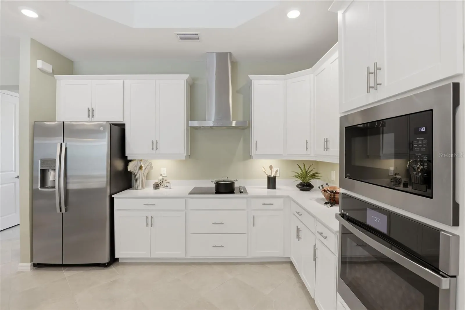 7154 INLET ISLES CT