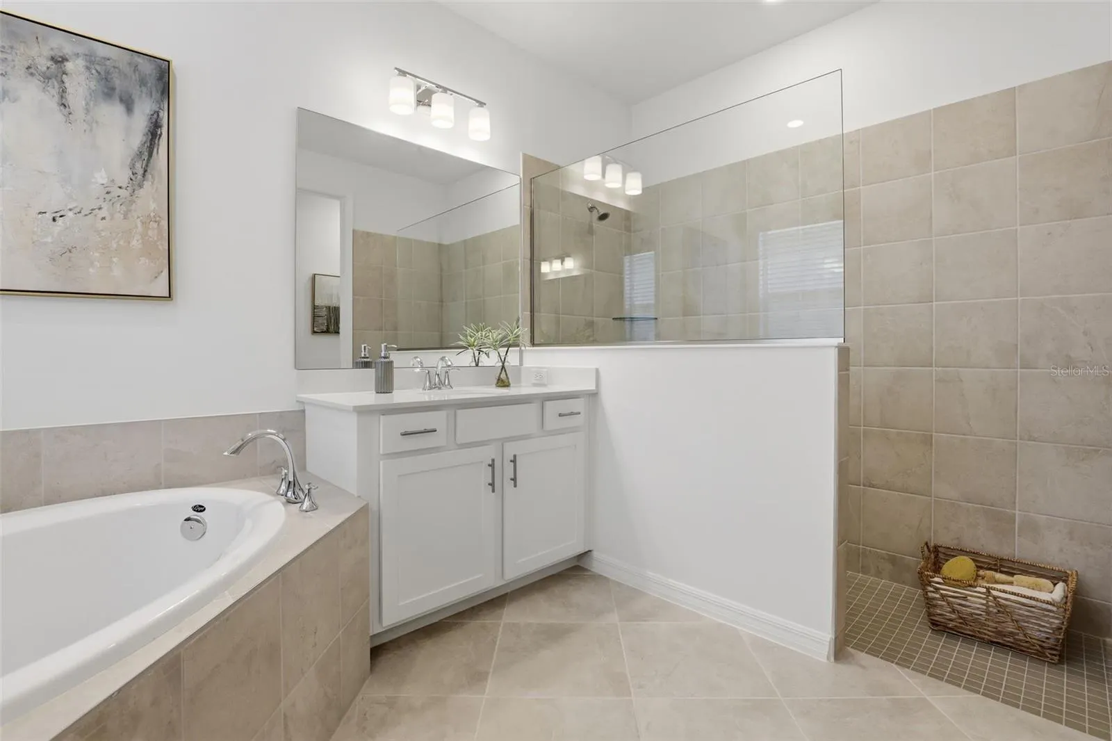 7154 INLET ISLES CT
