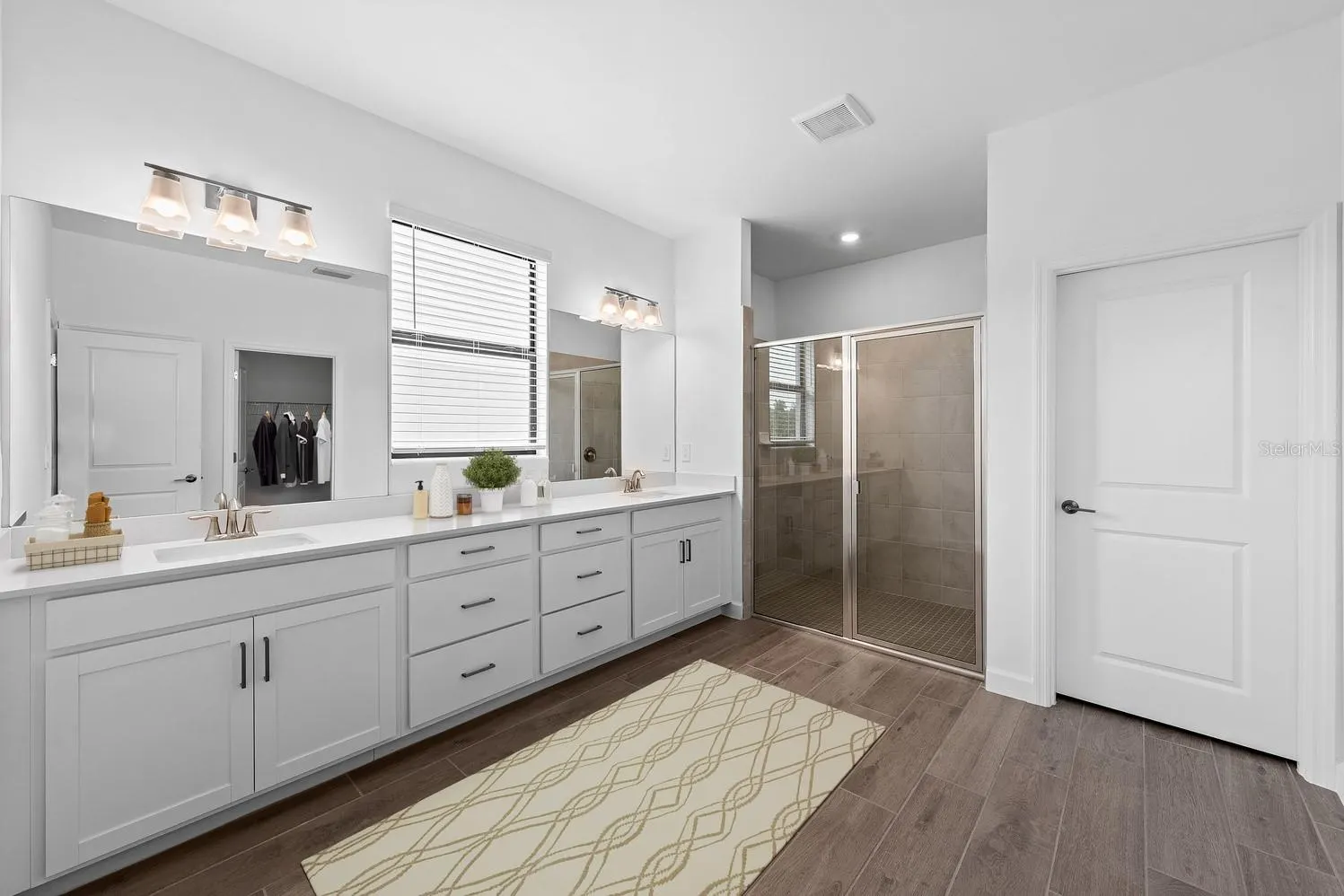 18224 KETTLE LAKE PL