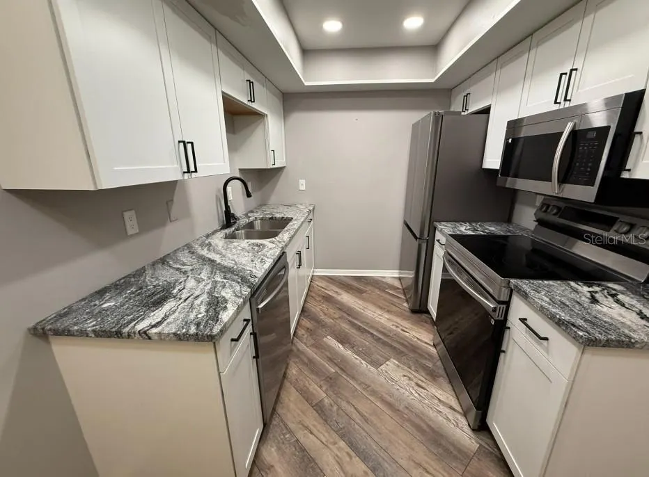 5800 HOLLYWOOD BLVD #324 #324