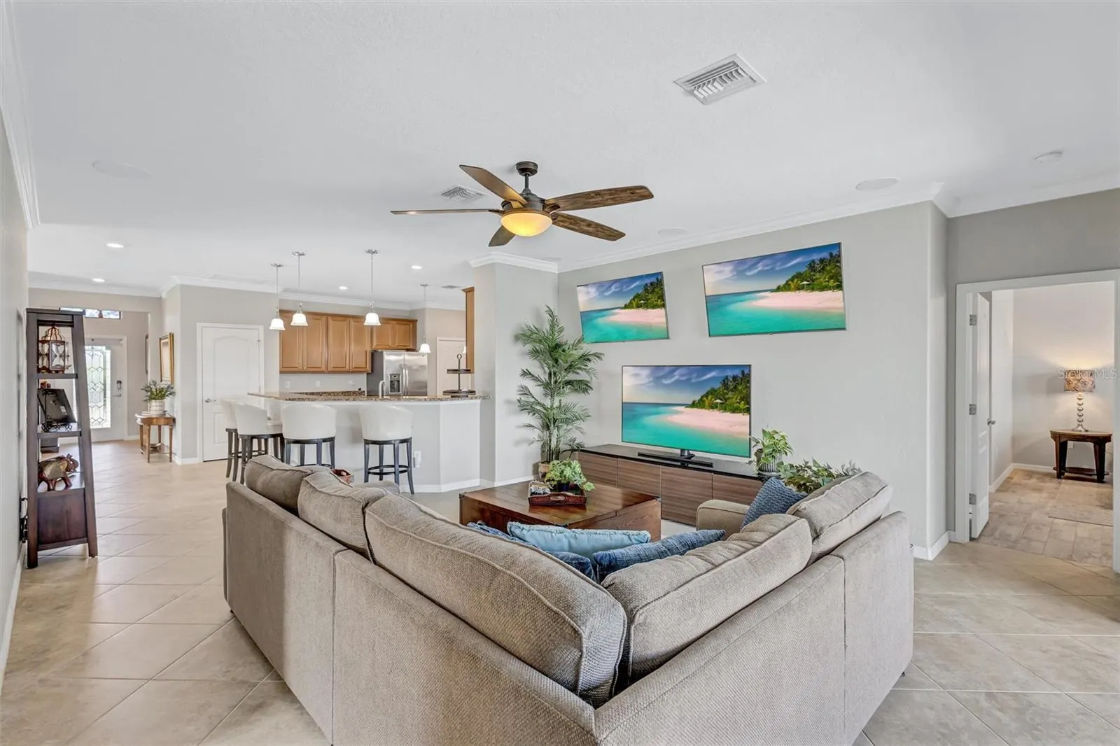 6832 WILD LAKE TER