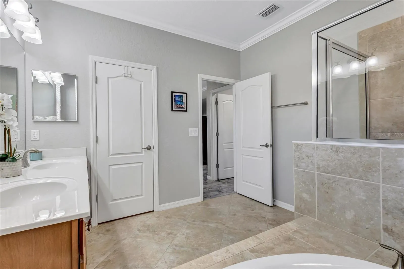 6832 WILD LAKE TER