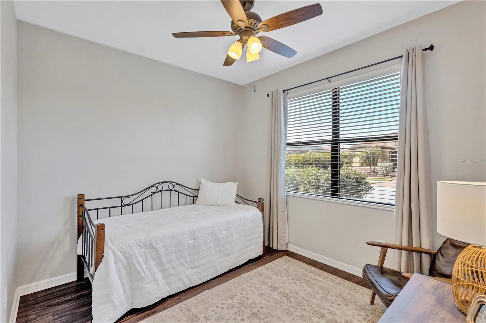 6832 WILD LAKE TER