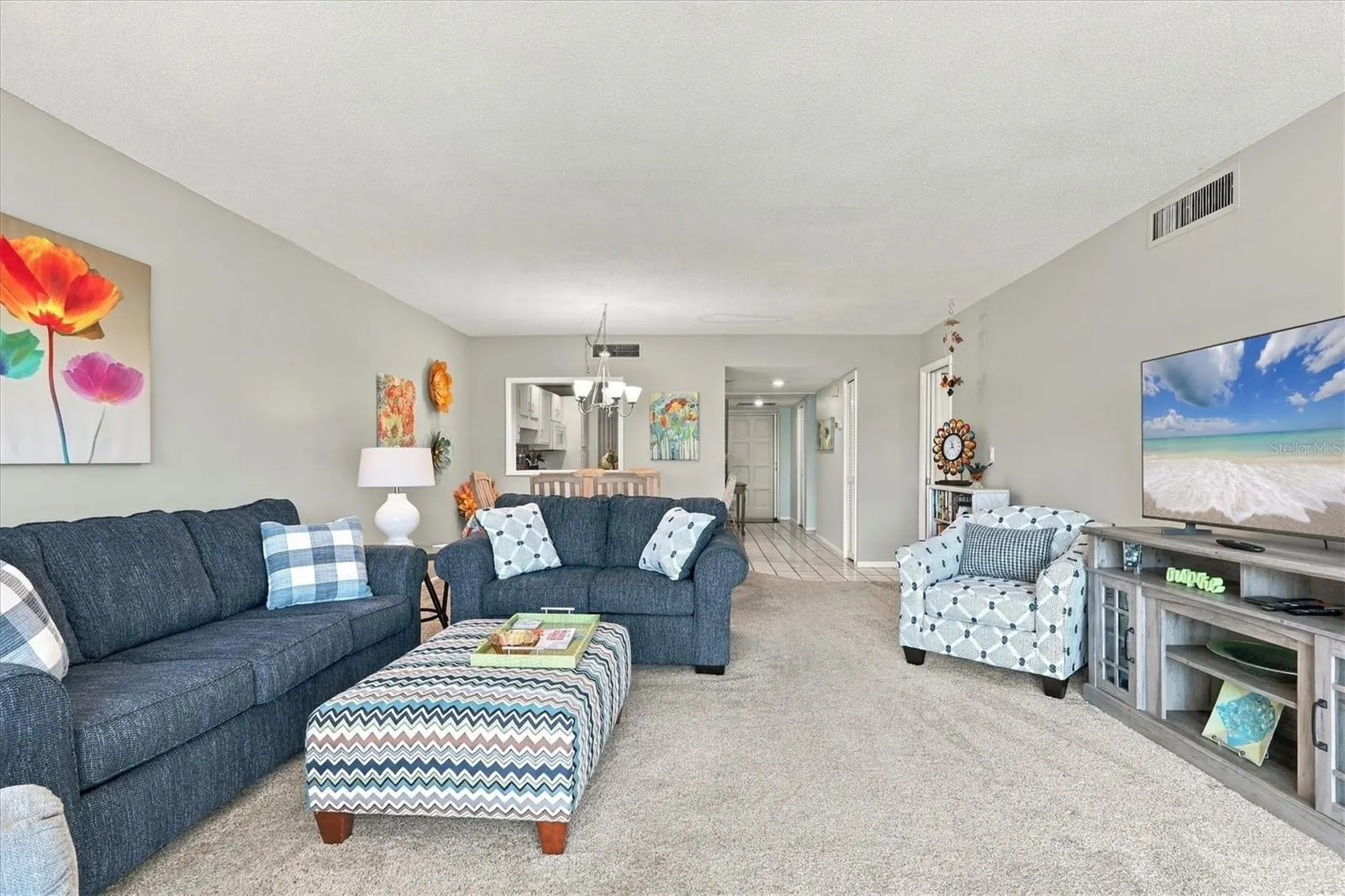 7405 W COUNTRY CLUB DR N #104 #104