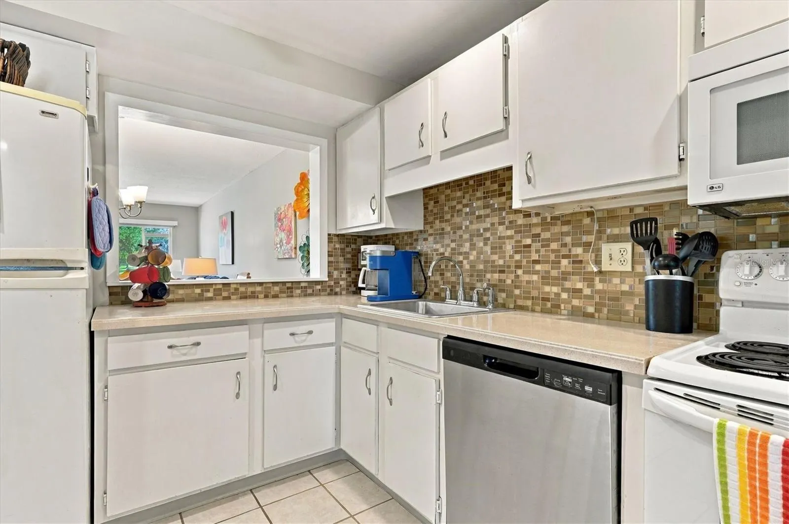 7405 W COUNTRY CLUB DR N #104 #104