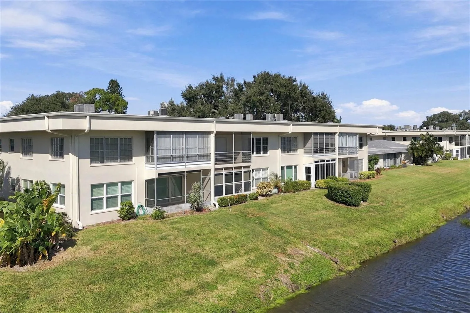 7405 W COUNTRY CLUB DR N #104 #104
