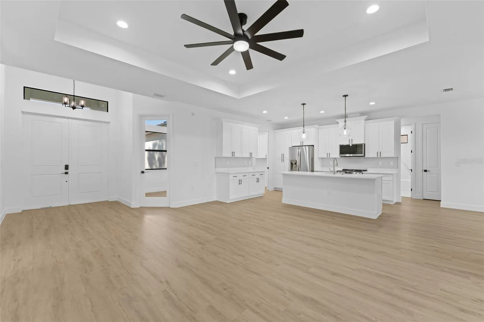 2426 CHIPLEY AVE