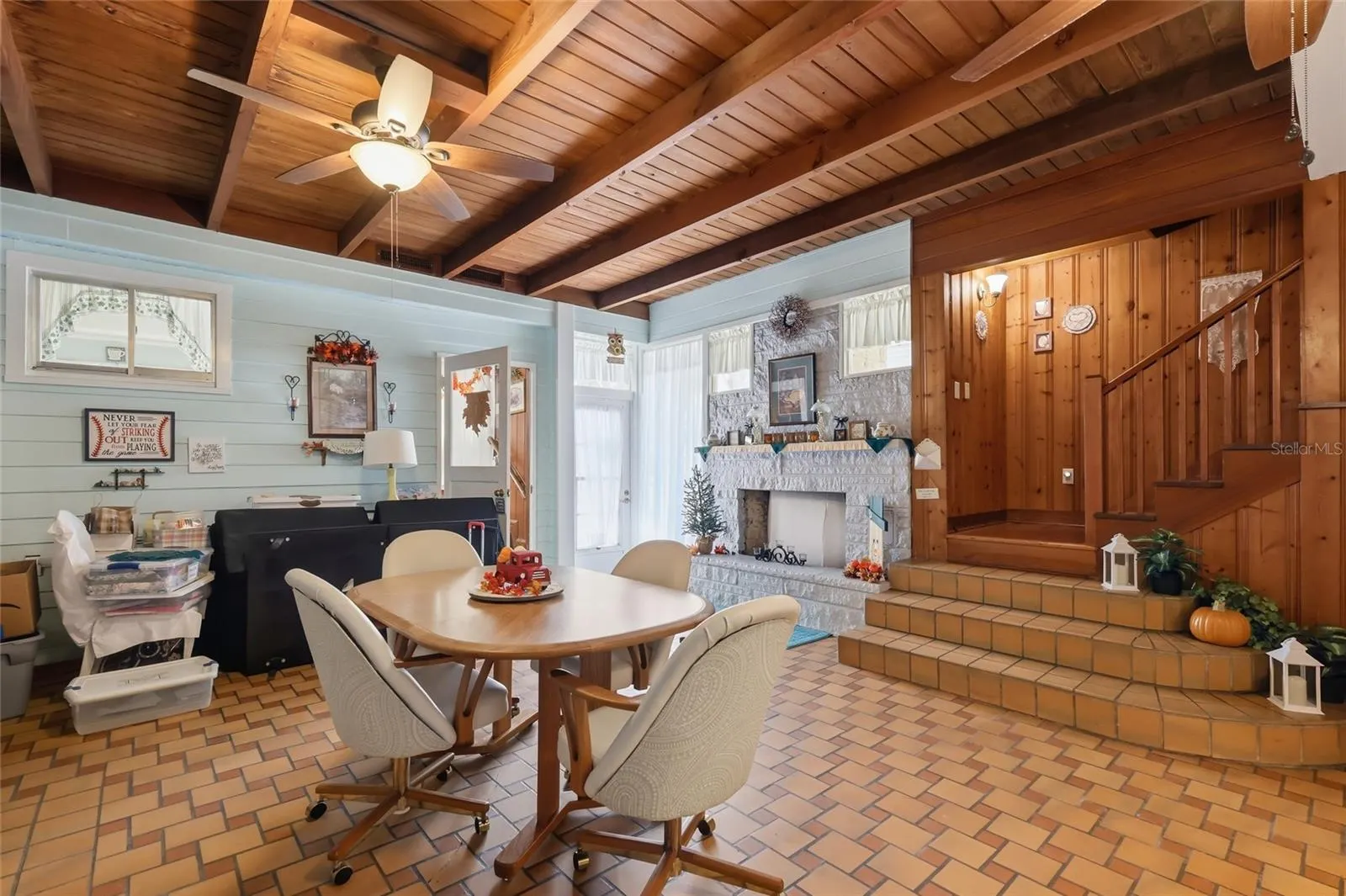 1601 6TH ST W