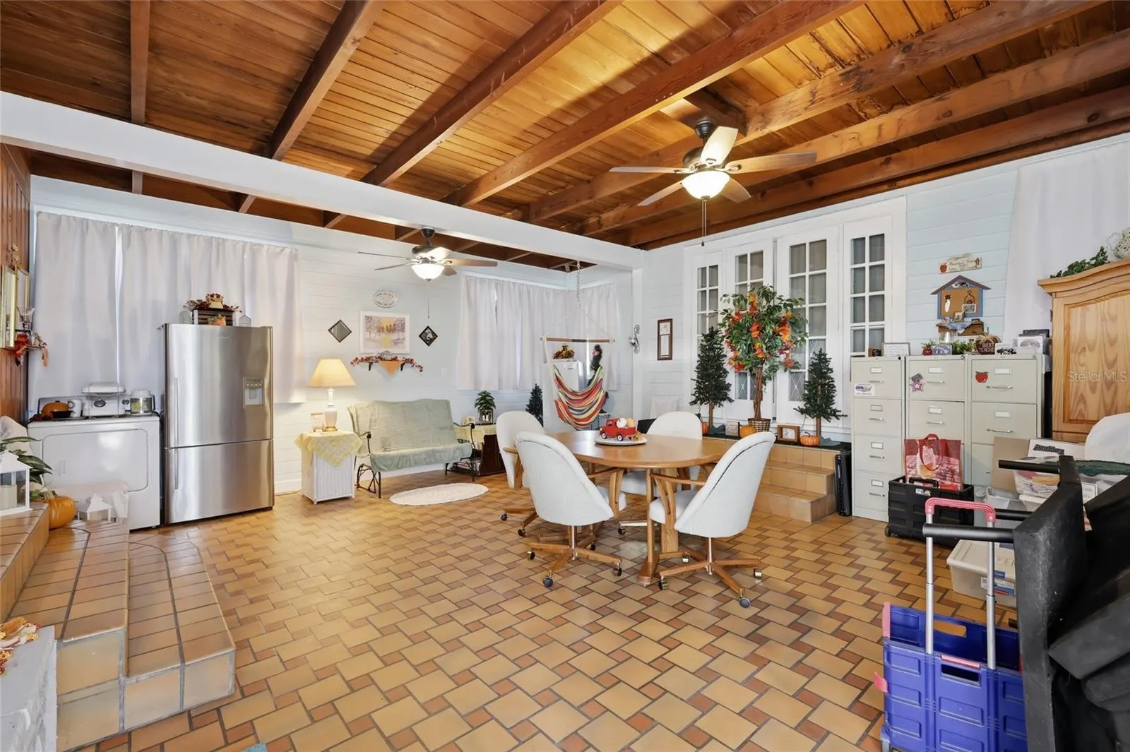 1601 6TH ST W