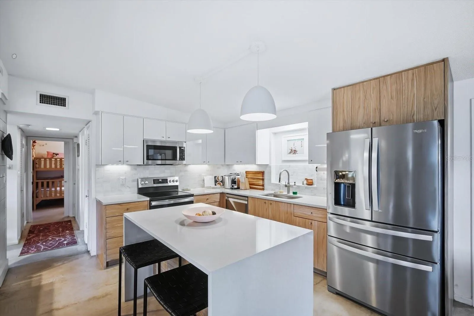120 29TH ST W