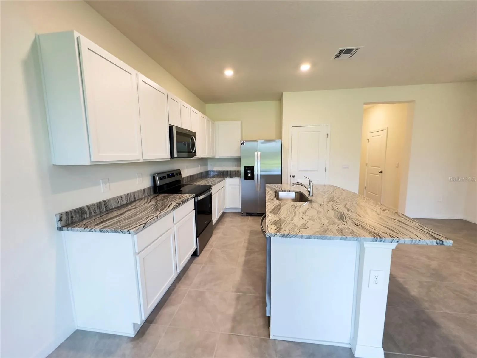 17718 CRESCENT MOON LOOP