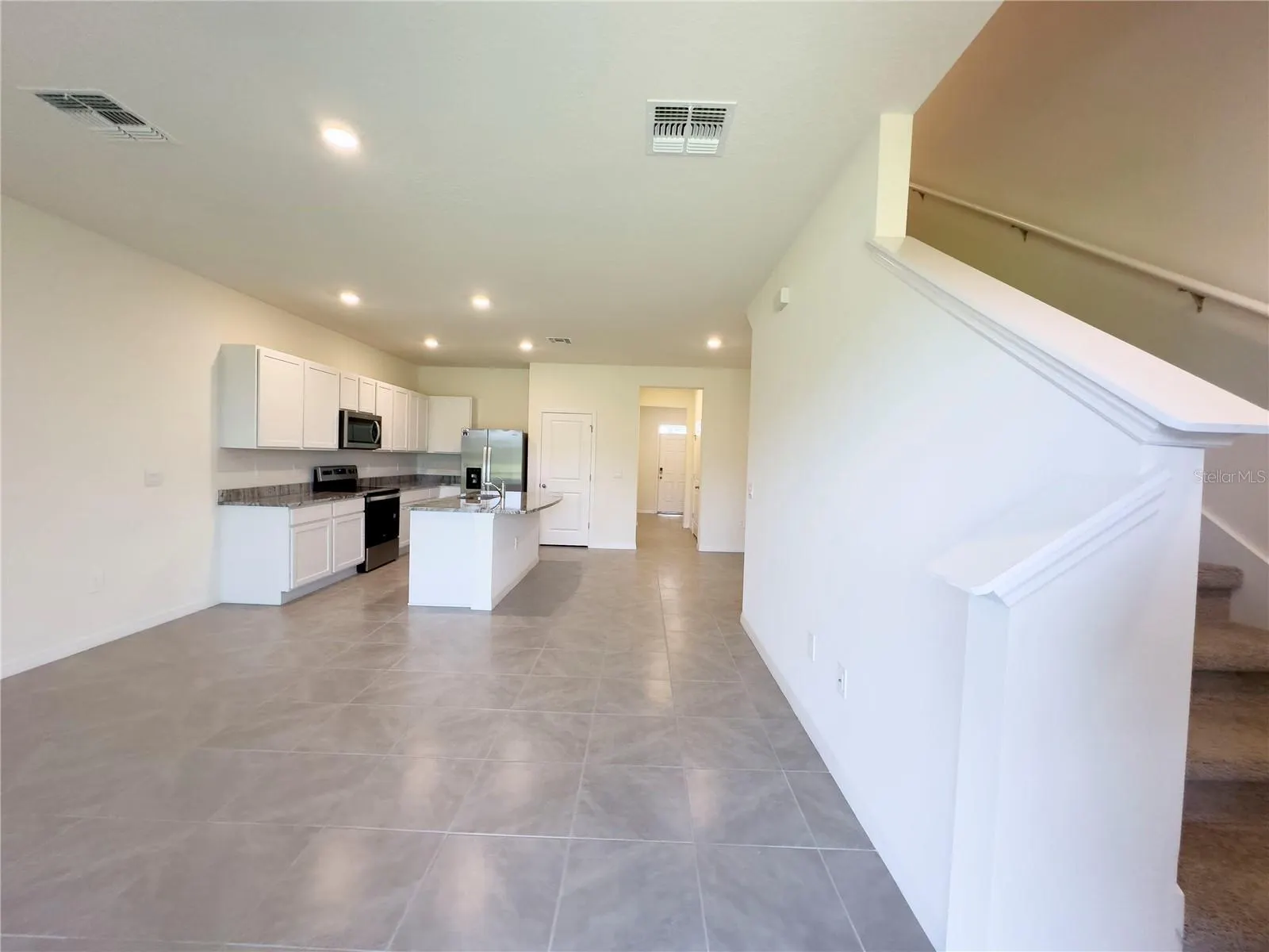 17718 CRESCENT MOON LOOP