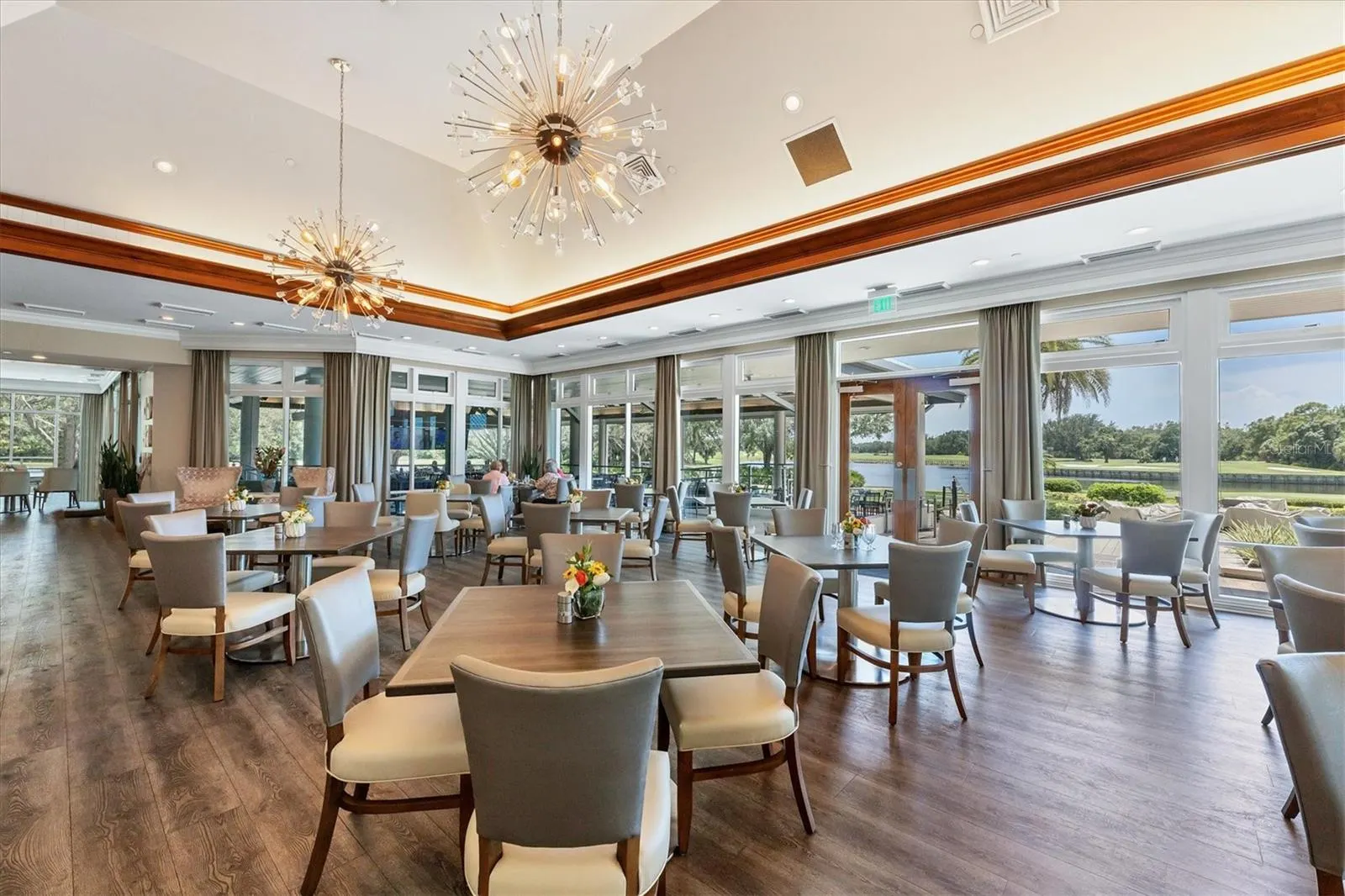 6607 HUNTER COMBE XING