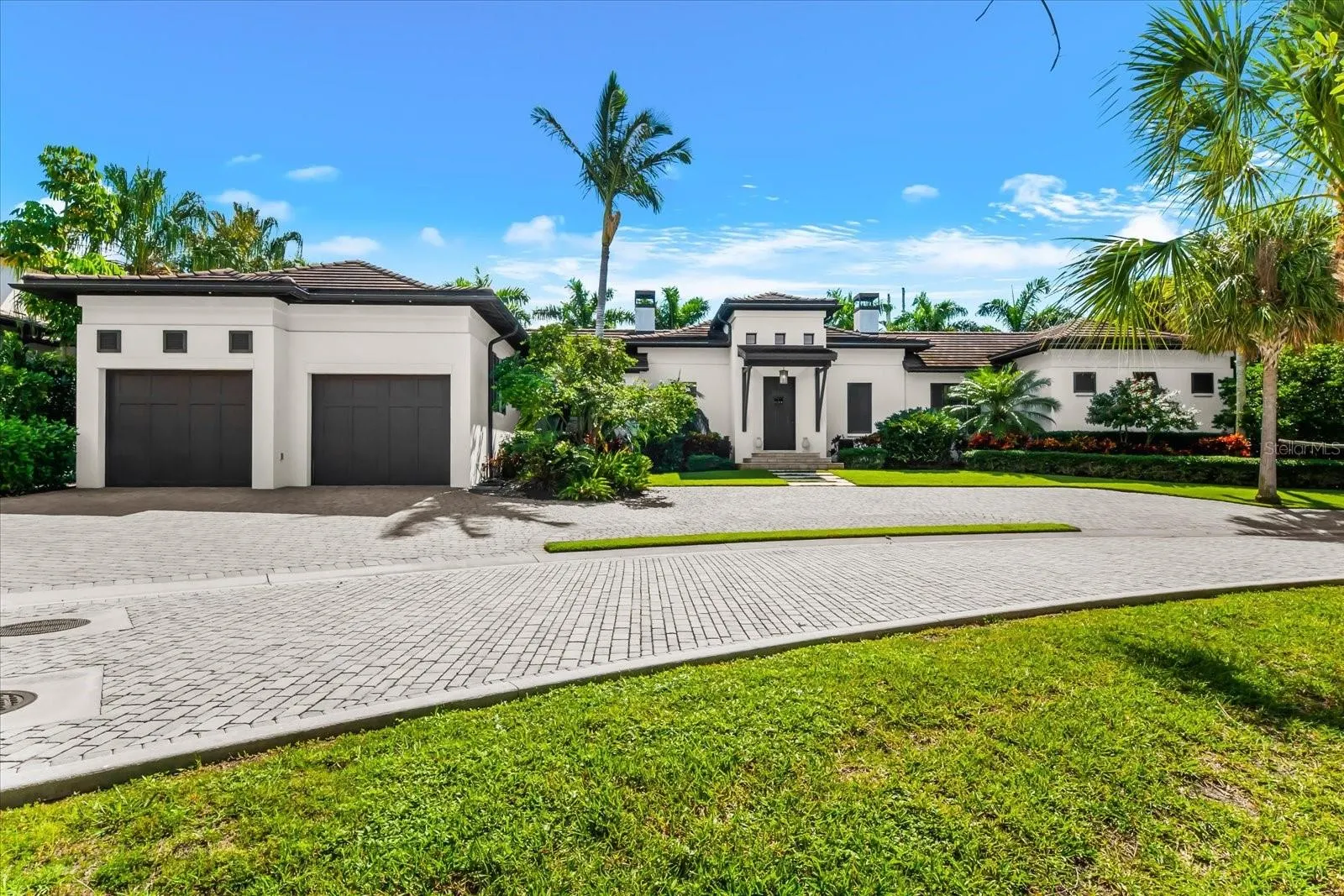 1207 SHARSWOOD LN