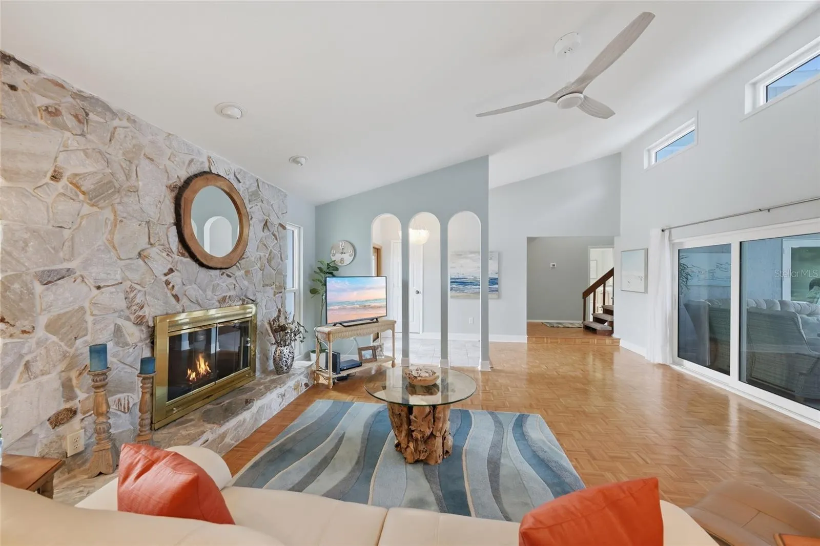 242 LOOKOUT POINT DR
