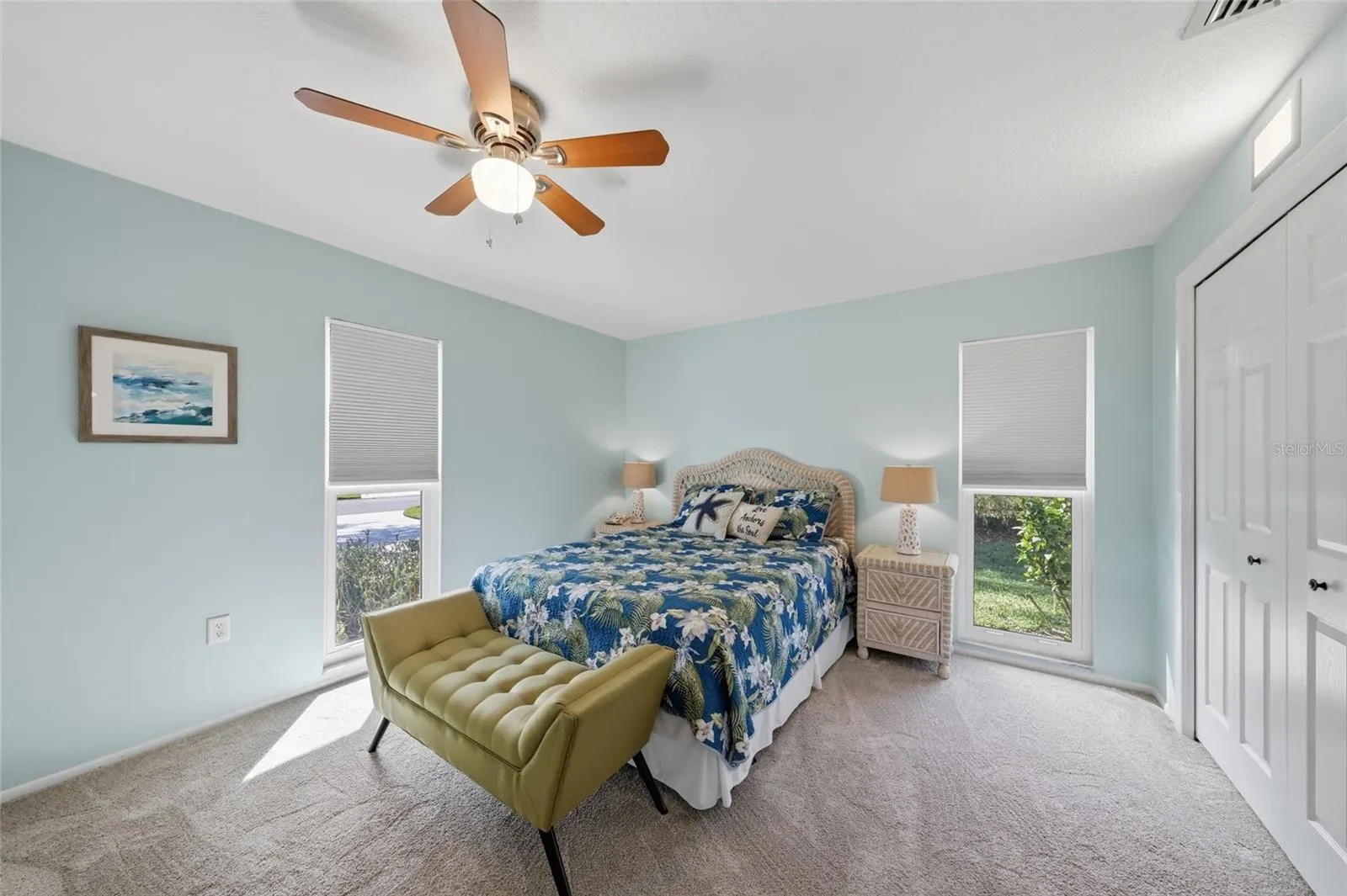 242 LOOKOUT POINT DR