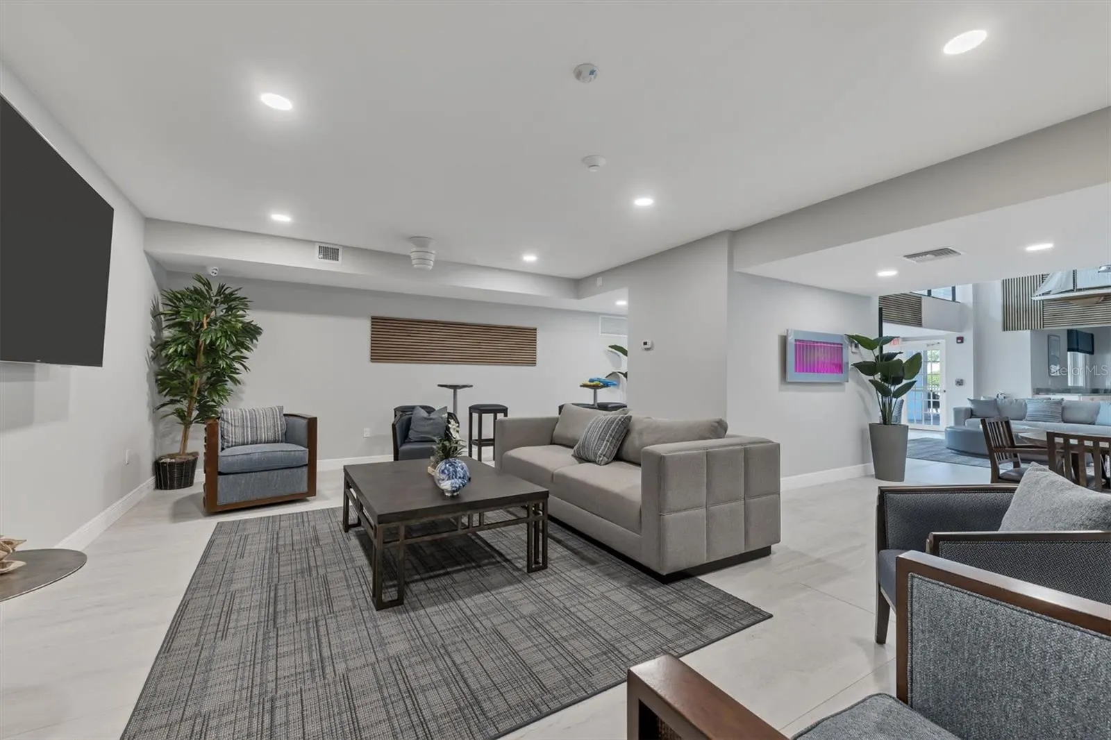 242 LOOKOUT POINT DR