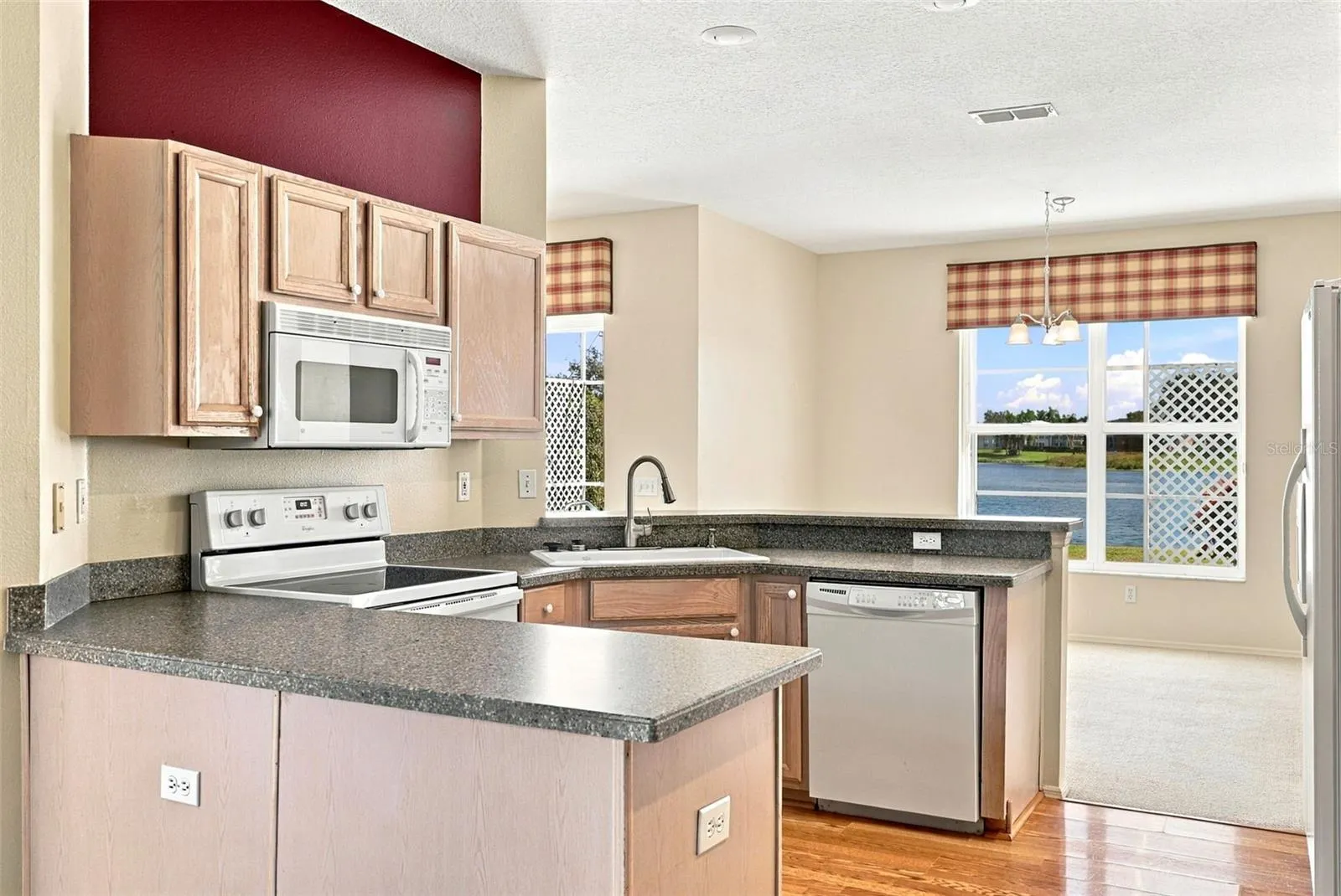 6261 WEYMOUTH DR