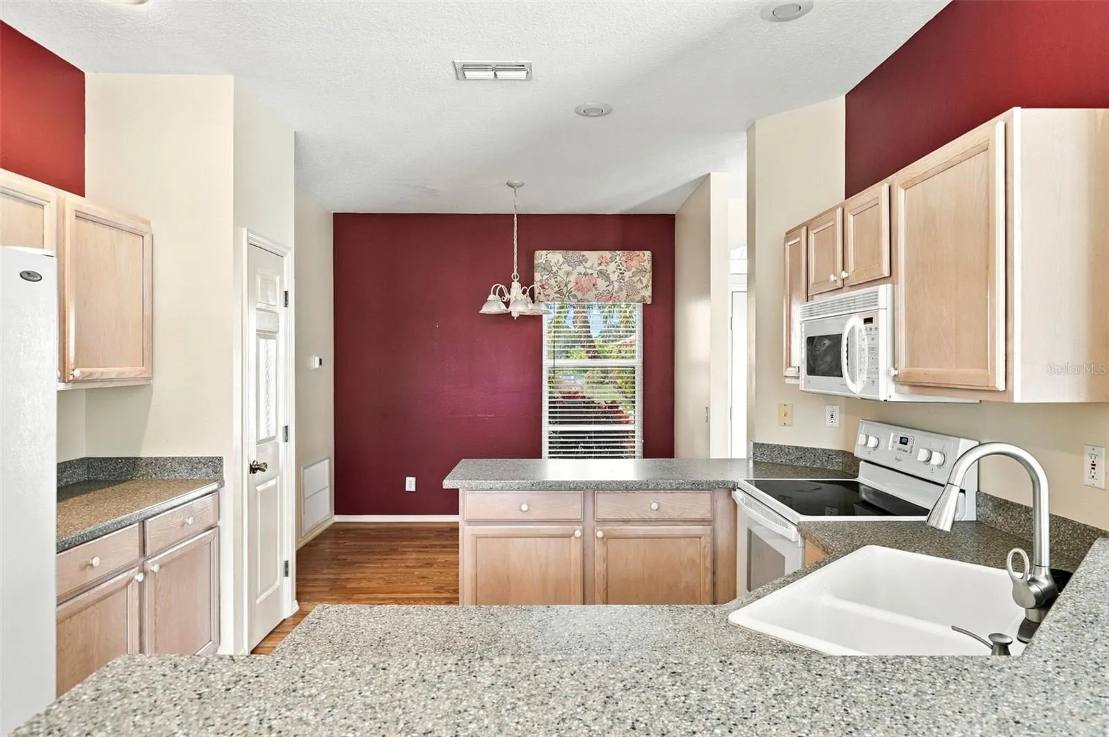 6261 WEYMOUTH DR