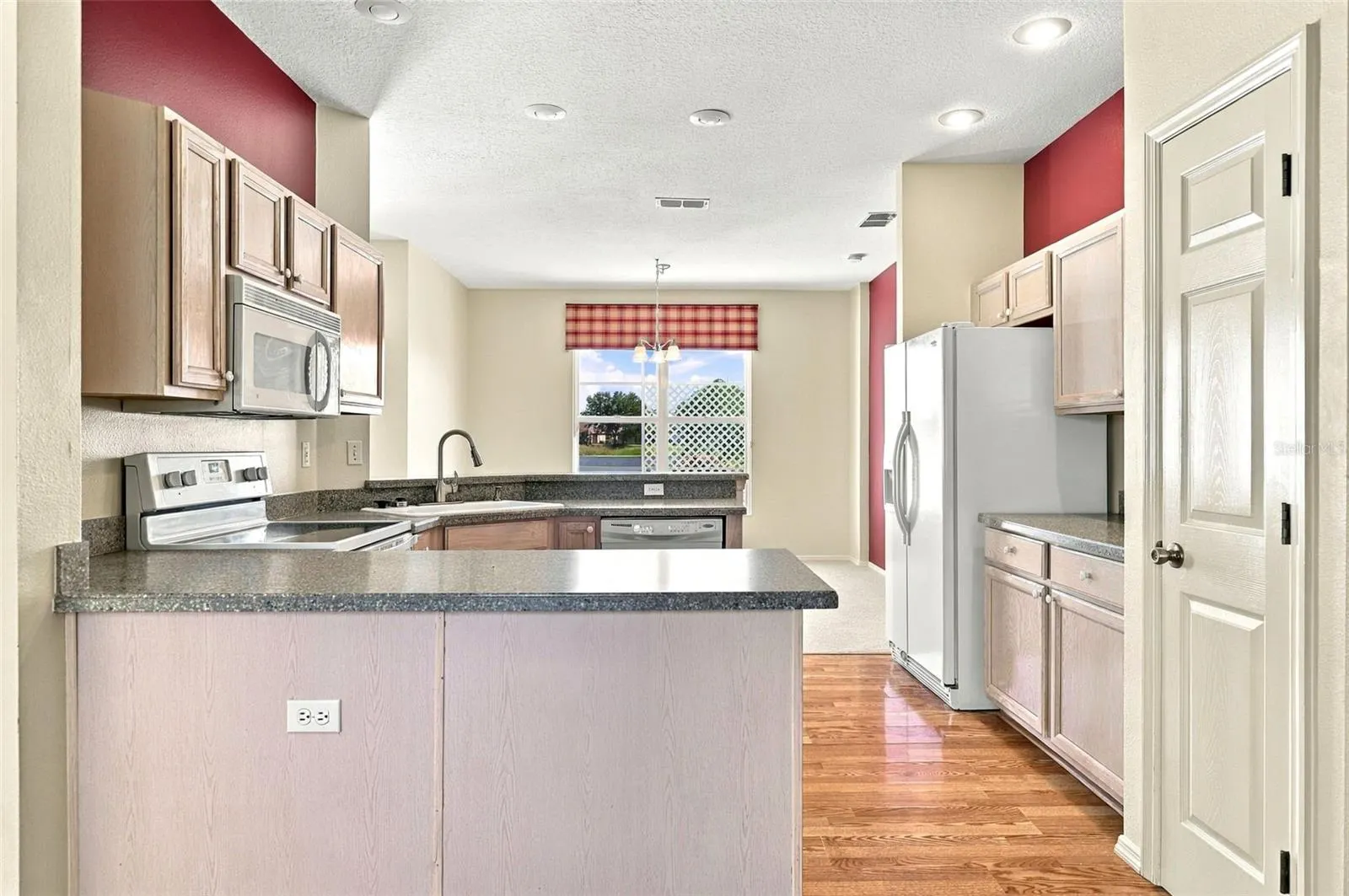 6261 WEYMOUTH DR