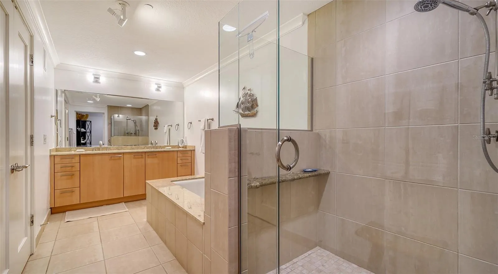 6512 MIDNIGHT PASS RD #206 #206
