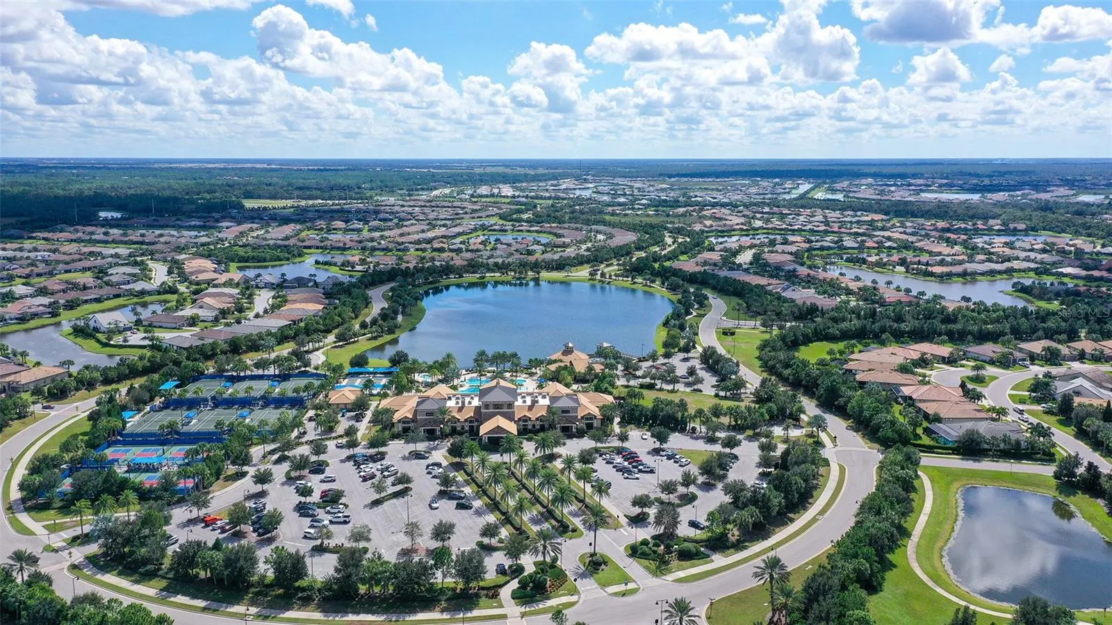 7608 SUMMERLAND CV