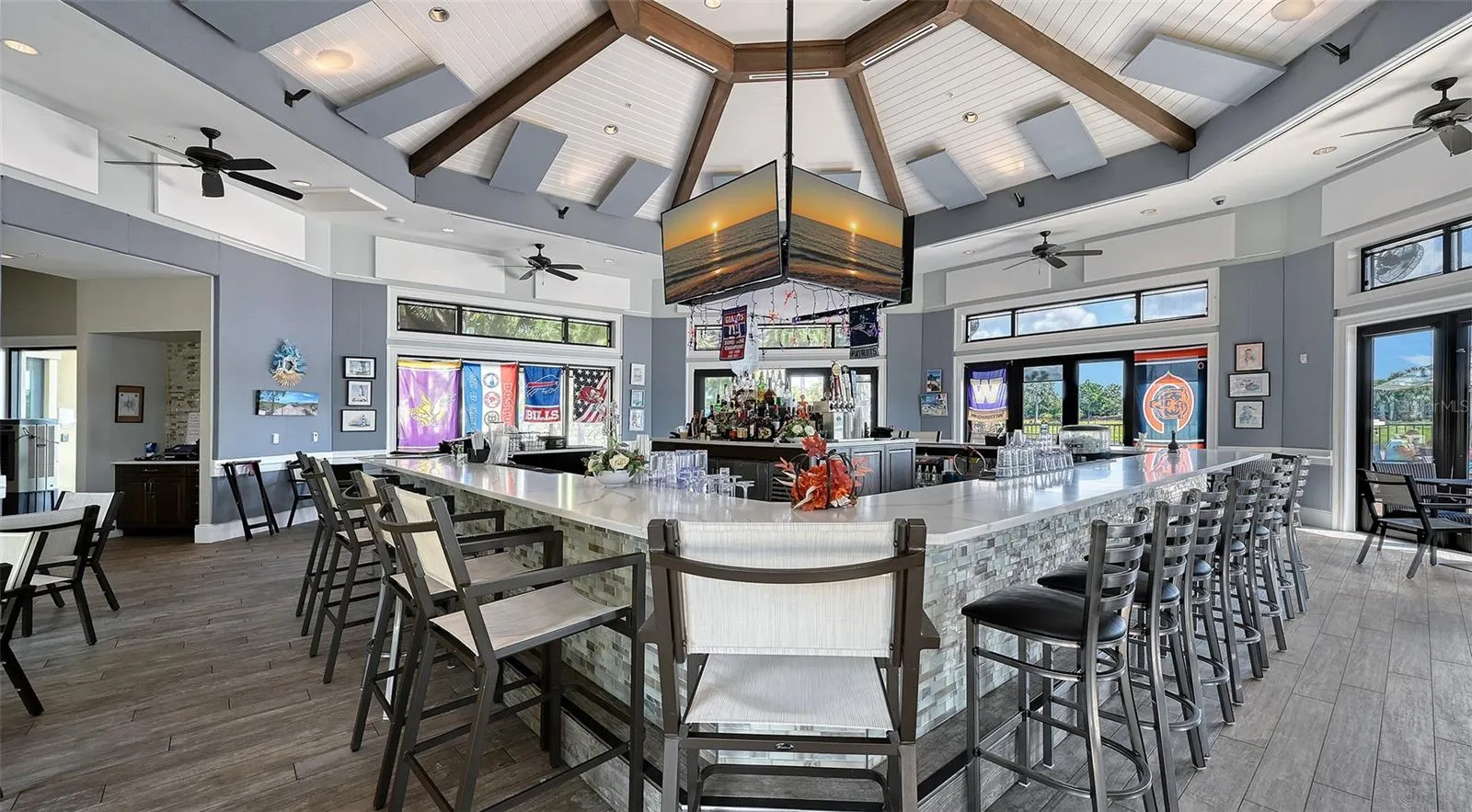 7608 SUMMERLAND CV