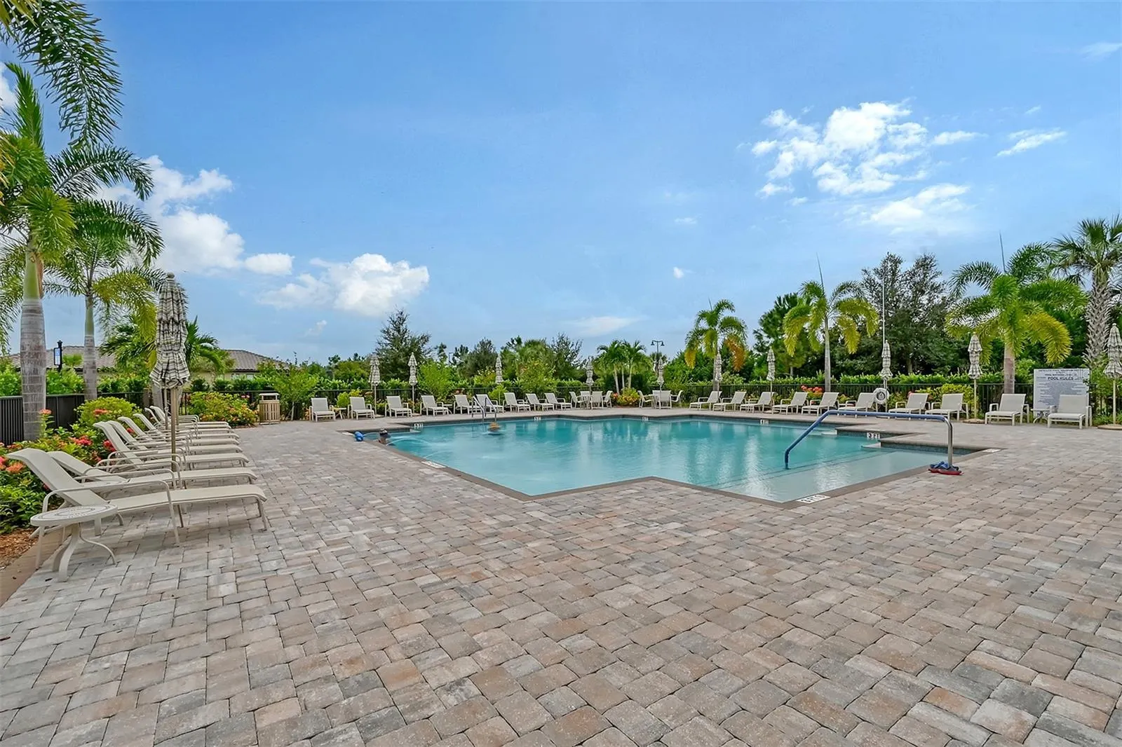 7608 SUMMERLAND CV