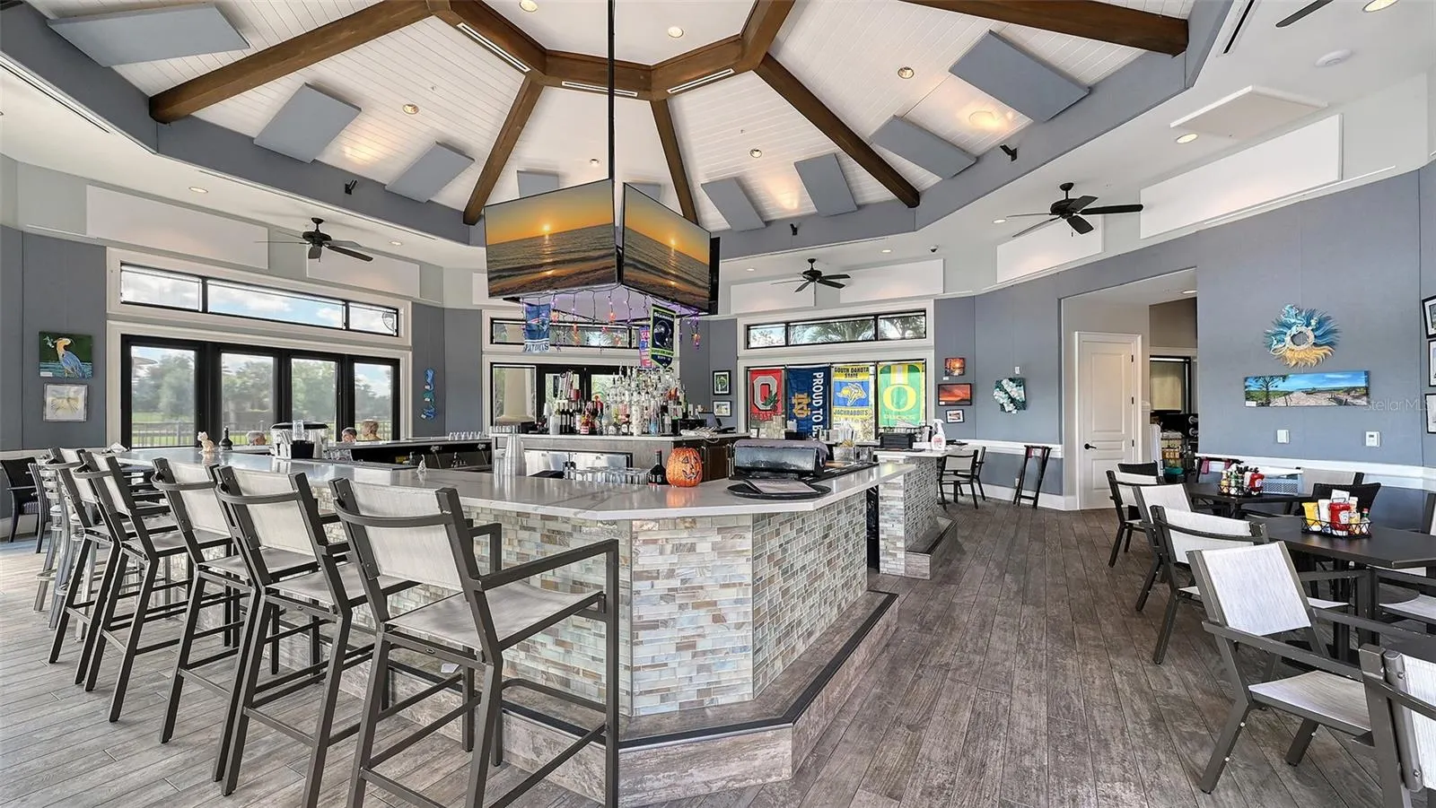 7608 SUMMERLAND CV