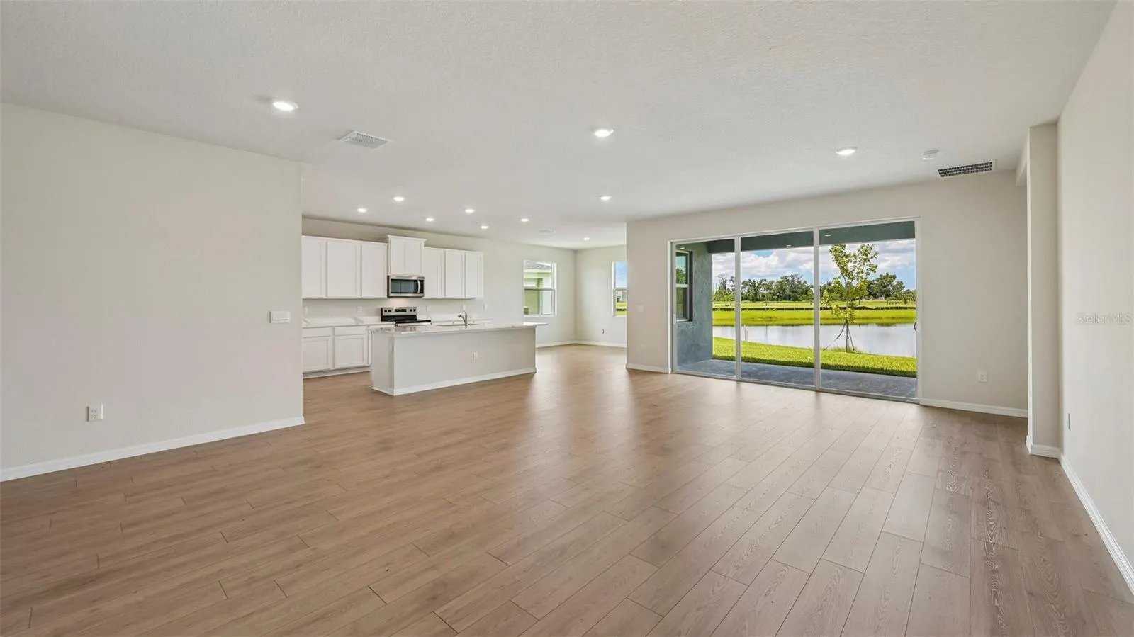 10444 WOODLAND GARDEN WAY