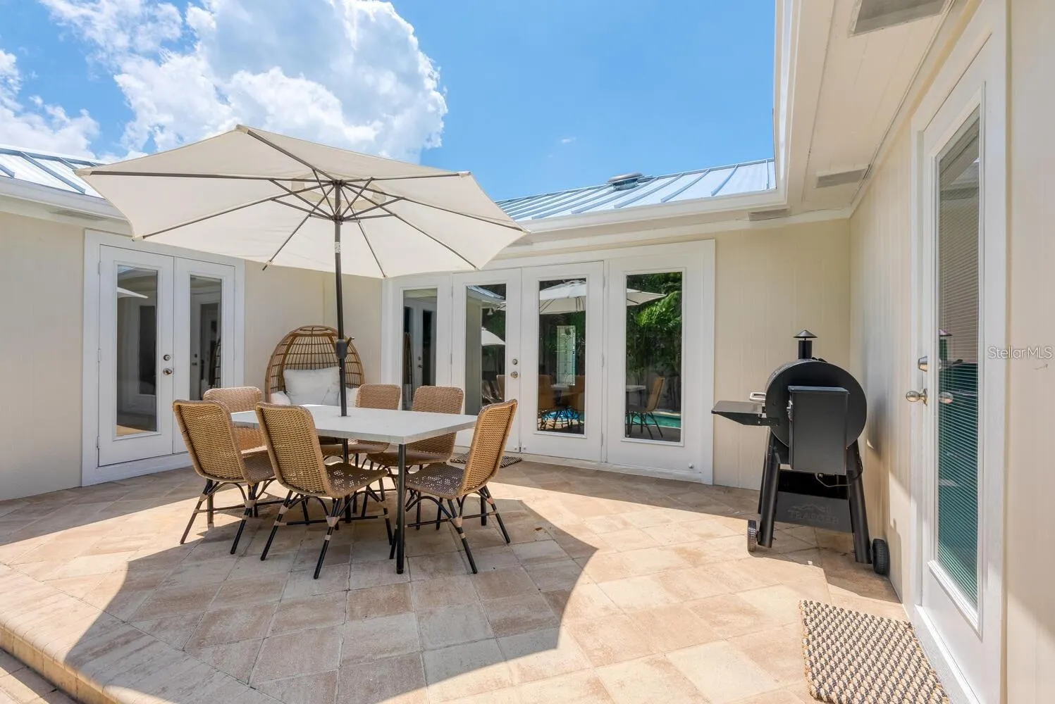 1931 HIGH POINT CIR